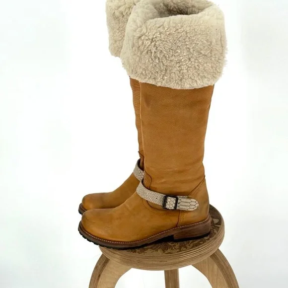 Freebird by Steven Denmark Leather Riding Style Boots Genuine Sheep Fur - Picture 4 of 17